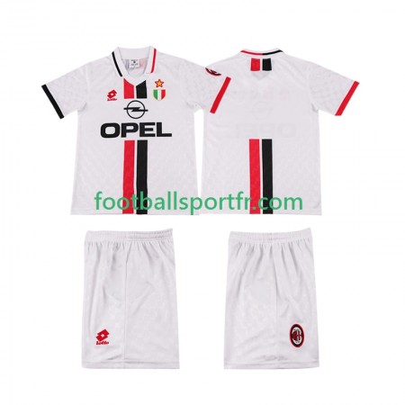 Tenue AC Milan Retro Enfant Exterieur 1996 1997 Maillot de Foot